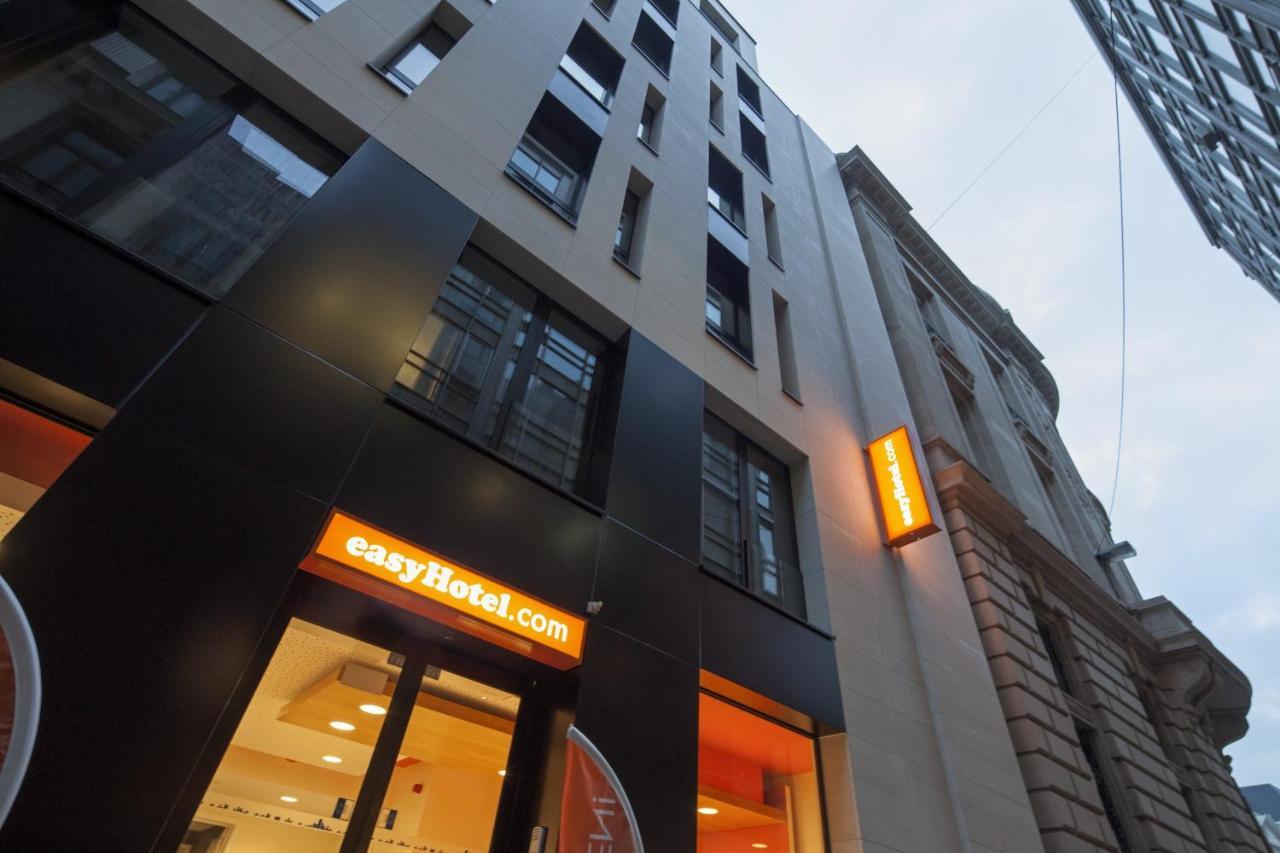 Easyhotel Brussels City Centre Exterior foto