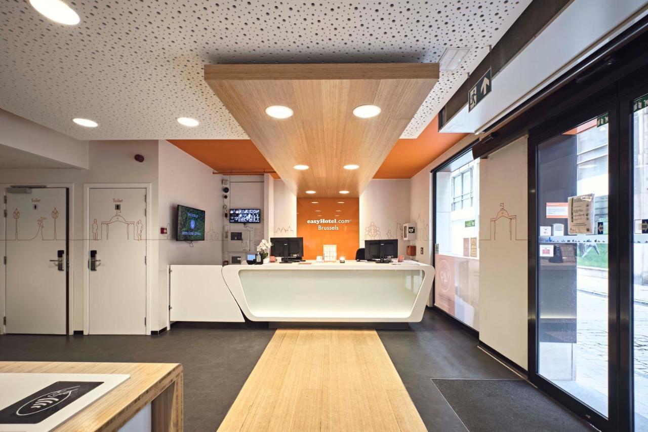 Easyhotel Brussels City Centre Exterior foto